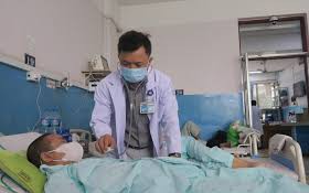 Điều kiện chuyển sang chức danh Bác sĩ hạng III