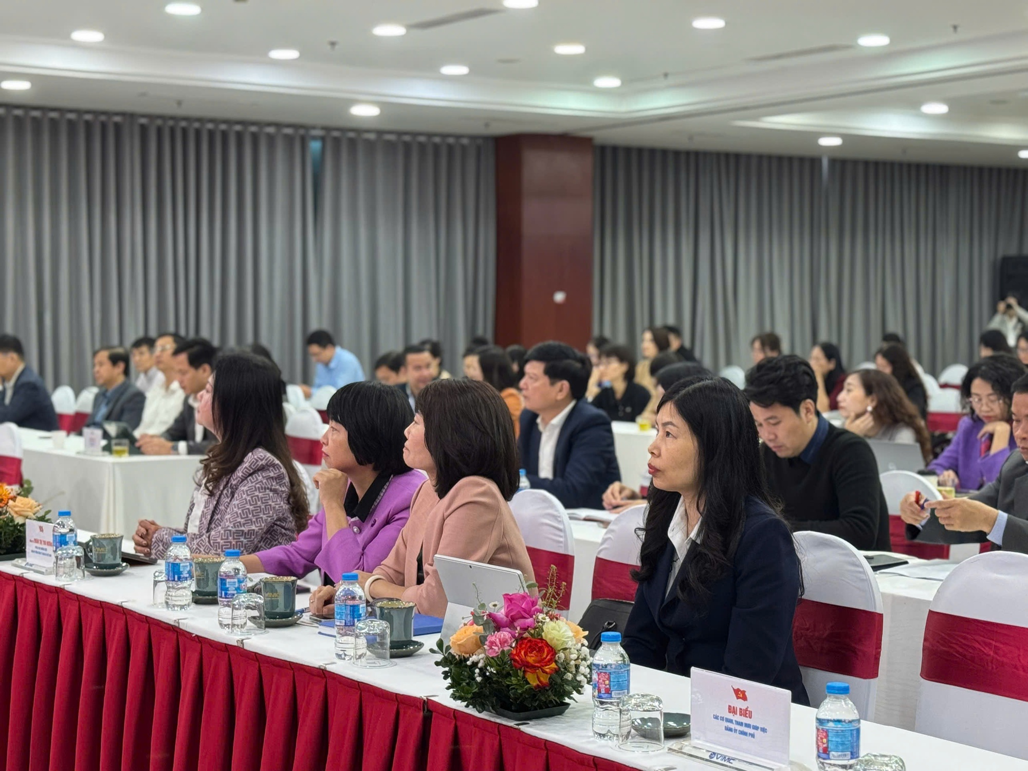 Nâng cao chất lượng công tác tuyên truyền trước thềm Đại hội XIV của Đảng- Ảnh 1.