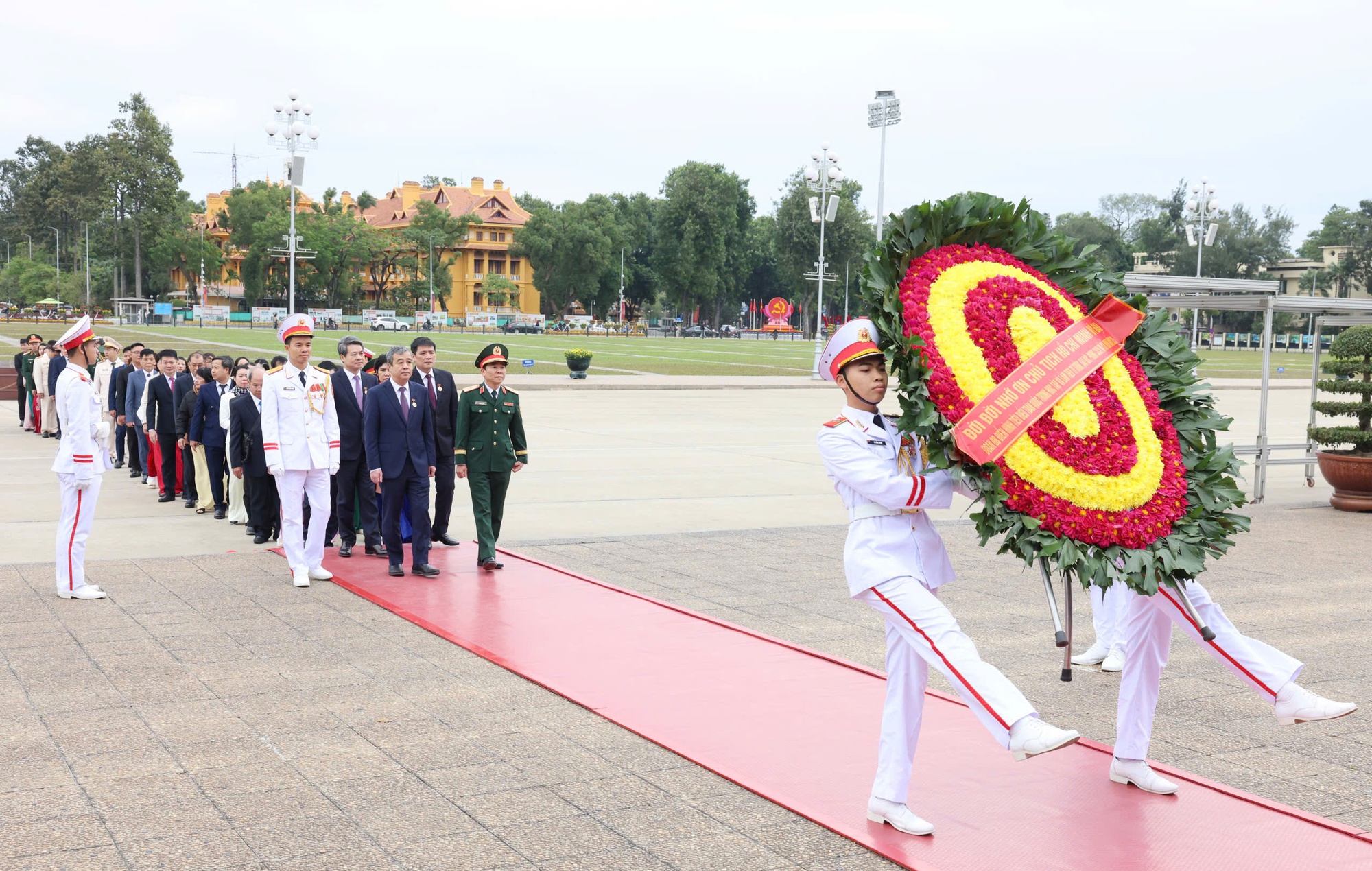 Tổng bí thư Tô Lâm dự Chương trình ‘Hồ Chí Minh – Hành trình khát vọng 2025'- Ảnh 2. Tổng bí thư Tô Lâm dự Chương trình ‘Hồ Chí Minh – Hành trình khát vọng 2025'- Ảnh 2.