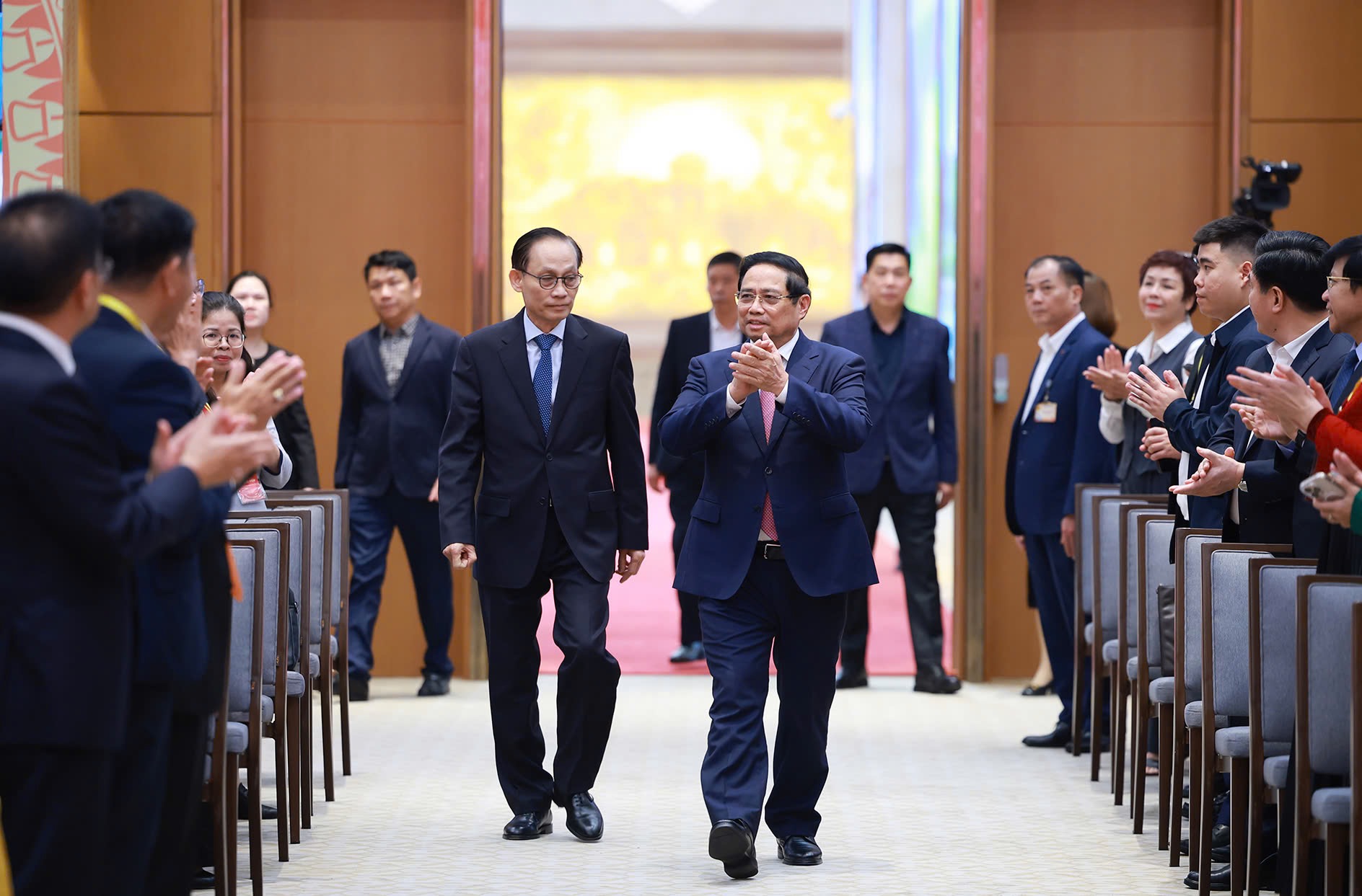 Thủ tướng: Thúc đẩy '3 đột phá' trong công tác đối với người Việt Nam ở nước ngoài- Ảnh 1. Thủ tướng: Thúc đẩy '3 đột phá' trong công tác đối với người Việt Nam ở nước ngoài- Ảnh 1.