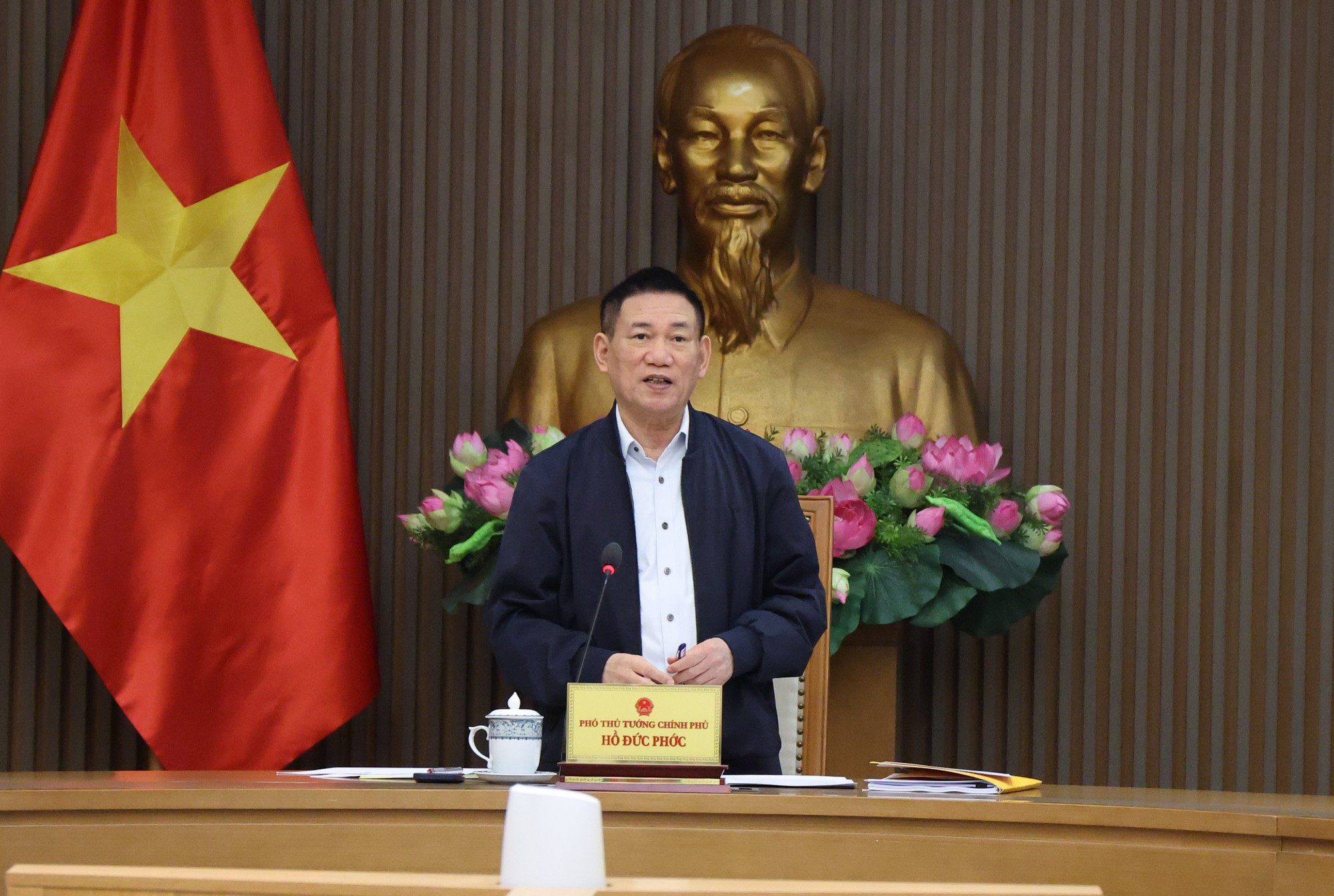 Phó Thủ tướng Hồ Đức Phớc chủ trì cuộc họp Hội đồng Tư vấn chính sách tài chính, tiền tệ Quốc gia- Ảnh 1. Phó Thủ tướng Hồ Đức Phớc chủ trì cuộc họp Hội đồng Tư vấn chính sách tài chính, tiền tệ Quốc gia- Ảnh 1.