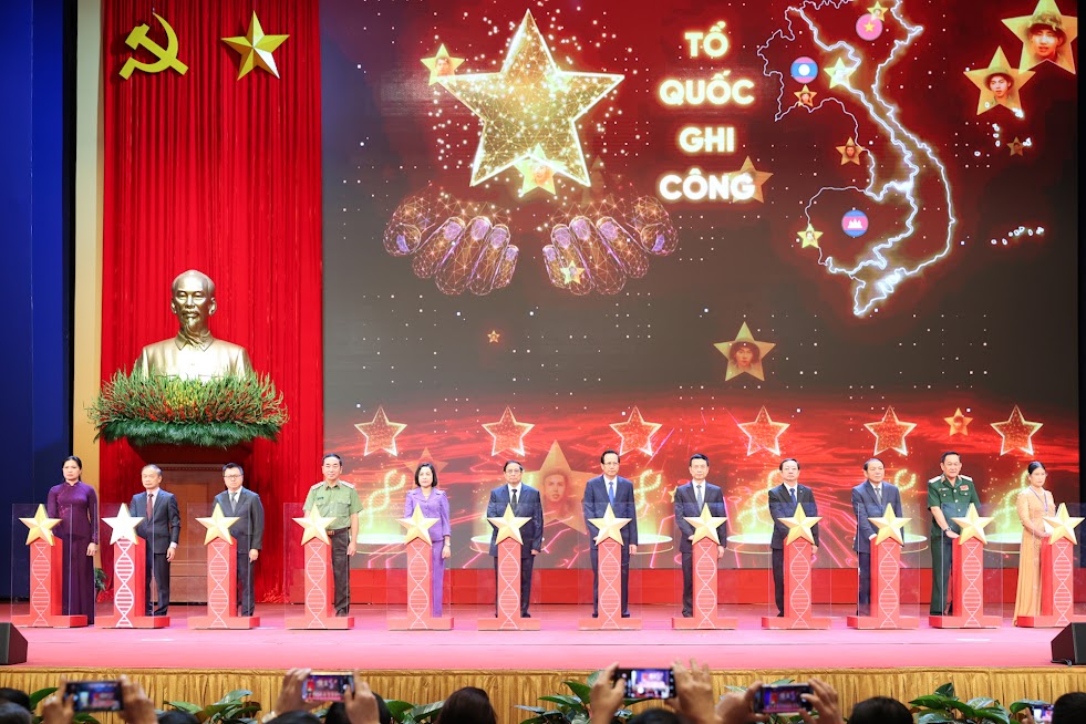 Tỏa sáng những điển hình tiên tiến từ phong trào thi đua yêu nước- Ảnh 4.