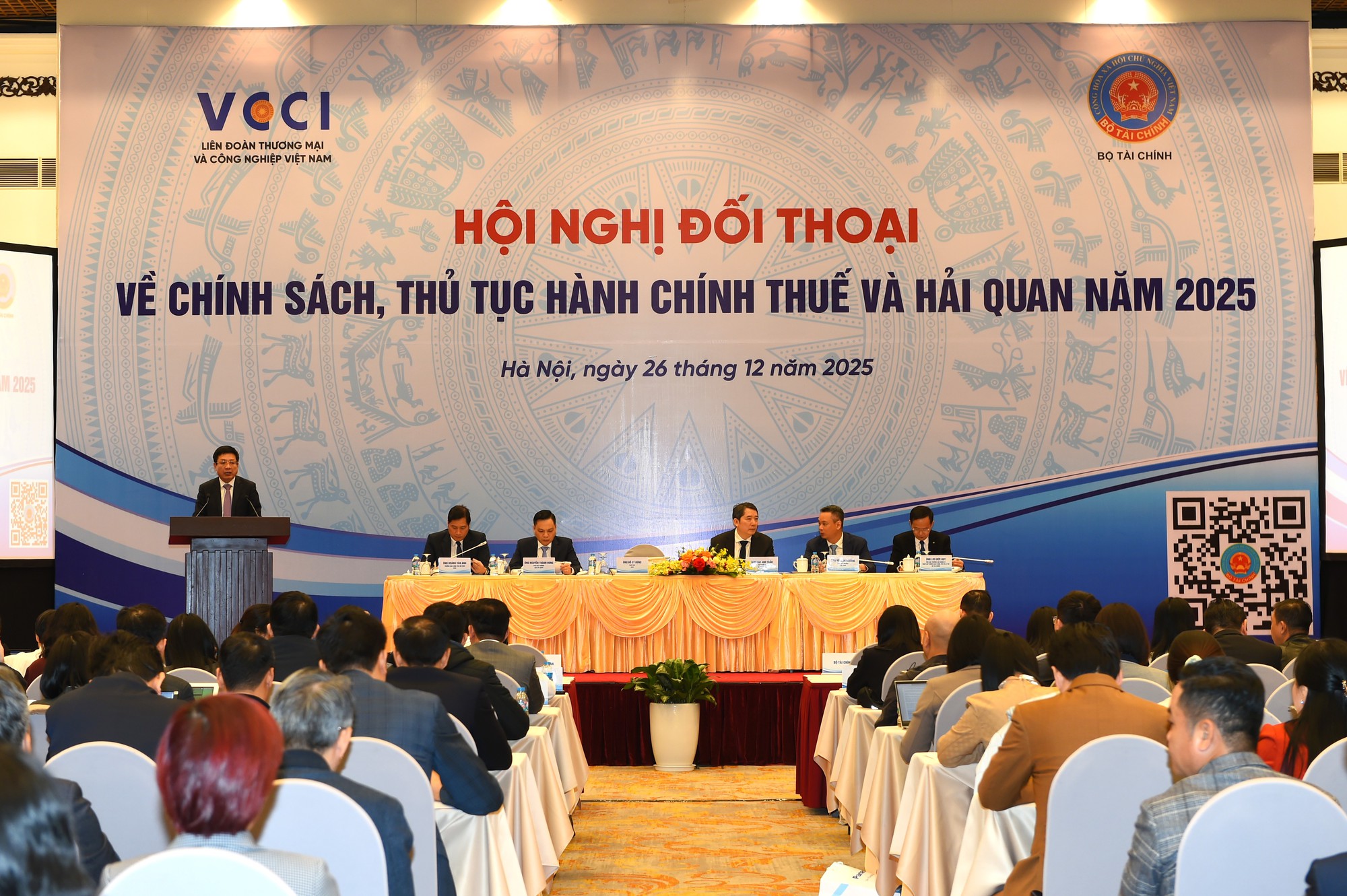Gỡ vướng cho hộ kinh doanh trước 'giờ G' chuyển sang kê khai thuế- Ảnh 1.
