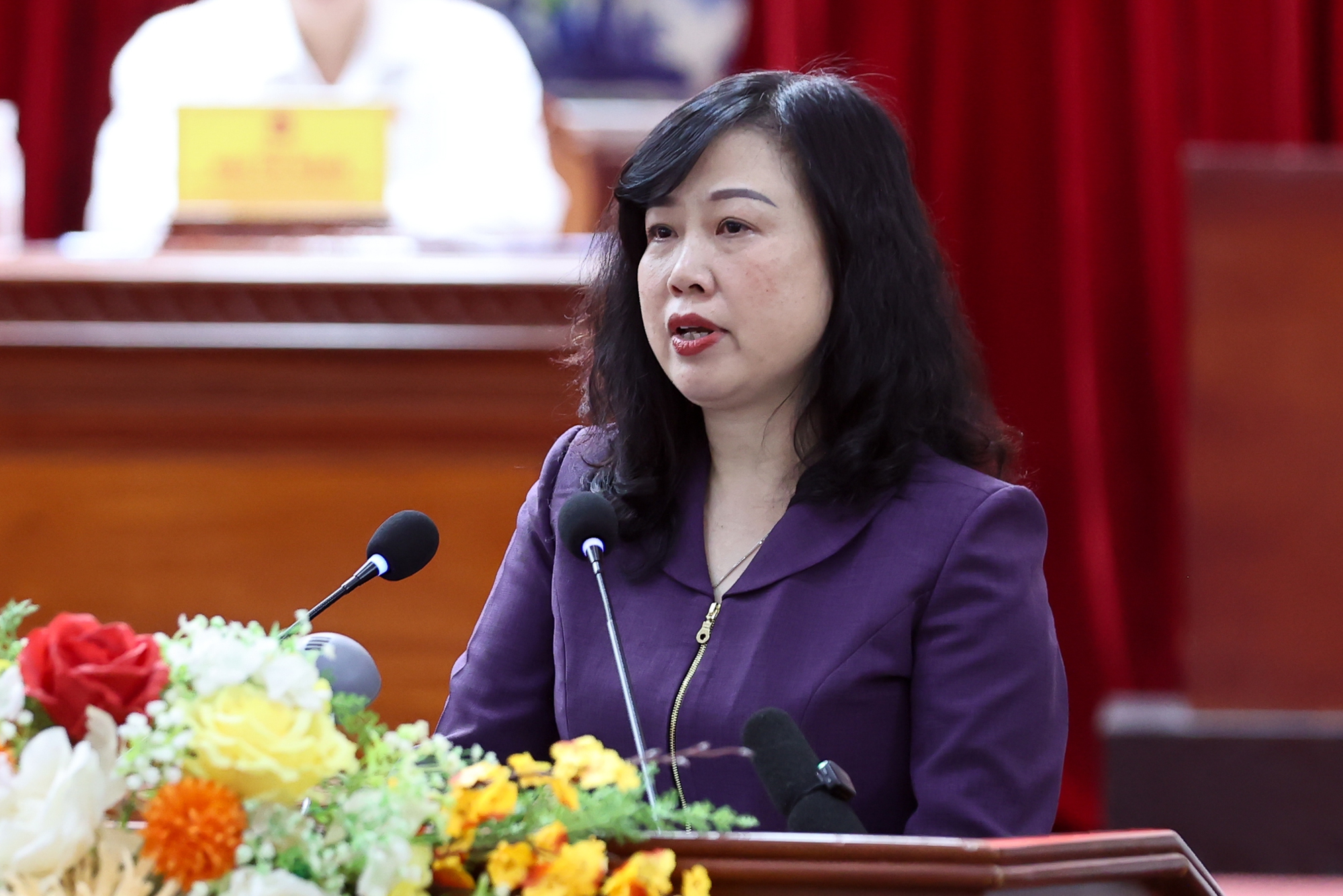 Thủ tướng: Dự kiến đầu tư gần 700 nghìn tỷ đồng cho y tế và giáo dục trong 10 năm tới- Ảnh 8. Thủ tướng: Dự kiến đầu tư gần 700 nghìn tỷ đồng cho y tế và giáo dục trong 10 năm tới- Ảnh 8.