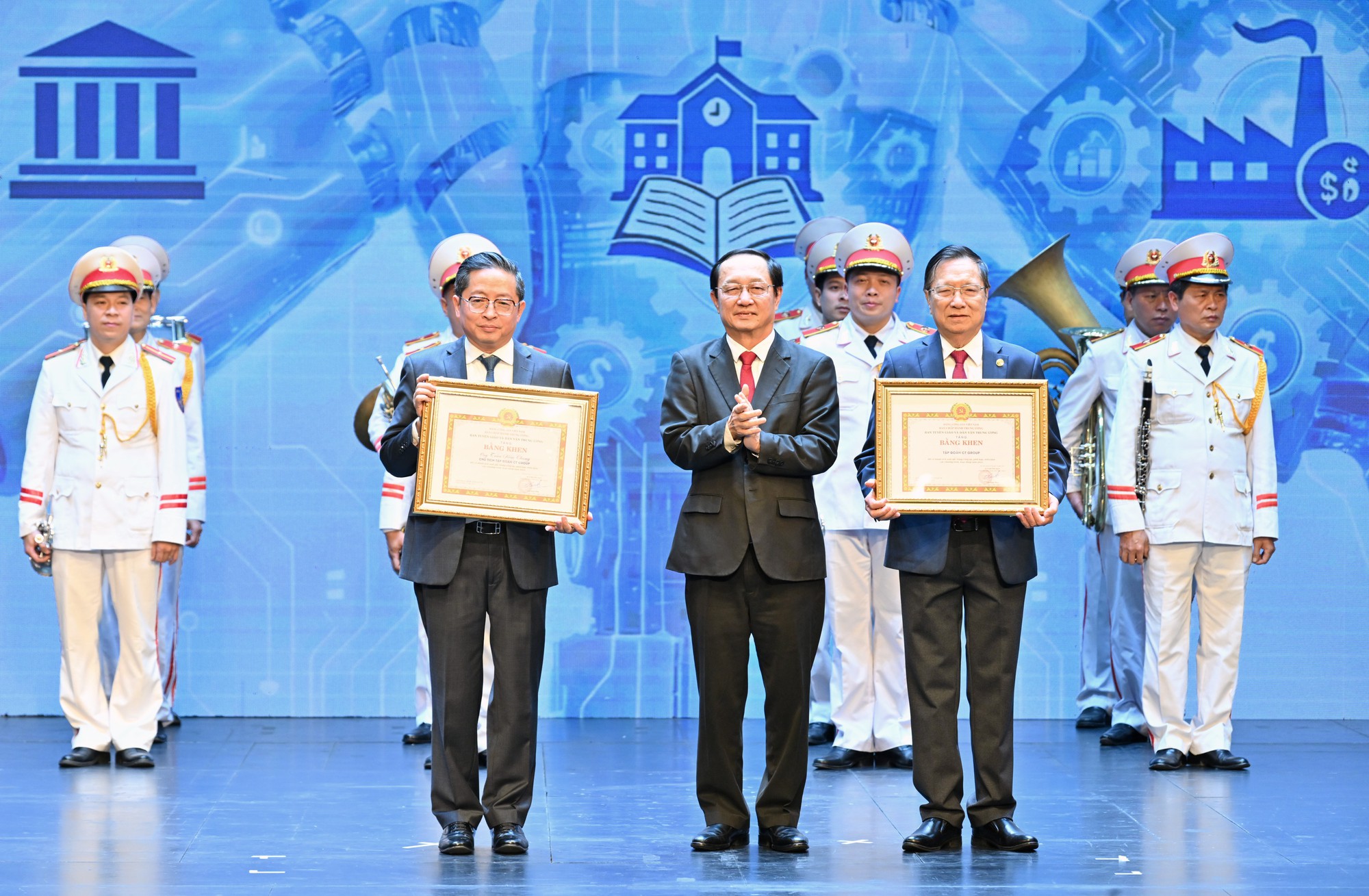 Kết nối ‘3 nhà’, động lực cho đổi mới sáng tạo- Ảnh 1. Kết nối ‘3 nhà’, động lực cho đổi mới sáng tạo- Ảnh 1.