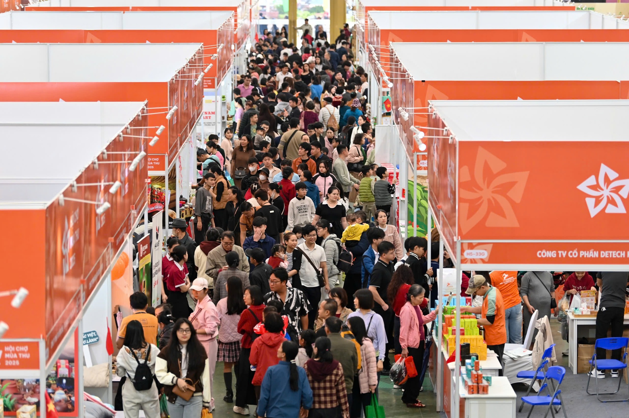 Cảnh báo mạo danh Ban Tổ chức Hội chợ Mùa Xuân để trục lợi- Ảnh 1.