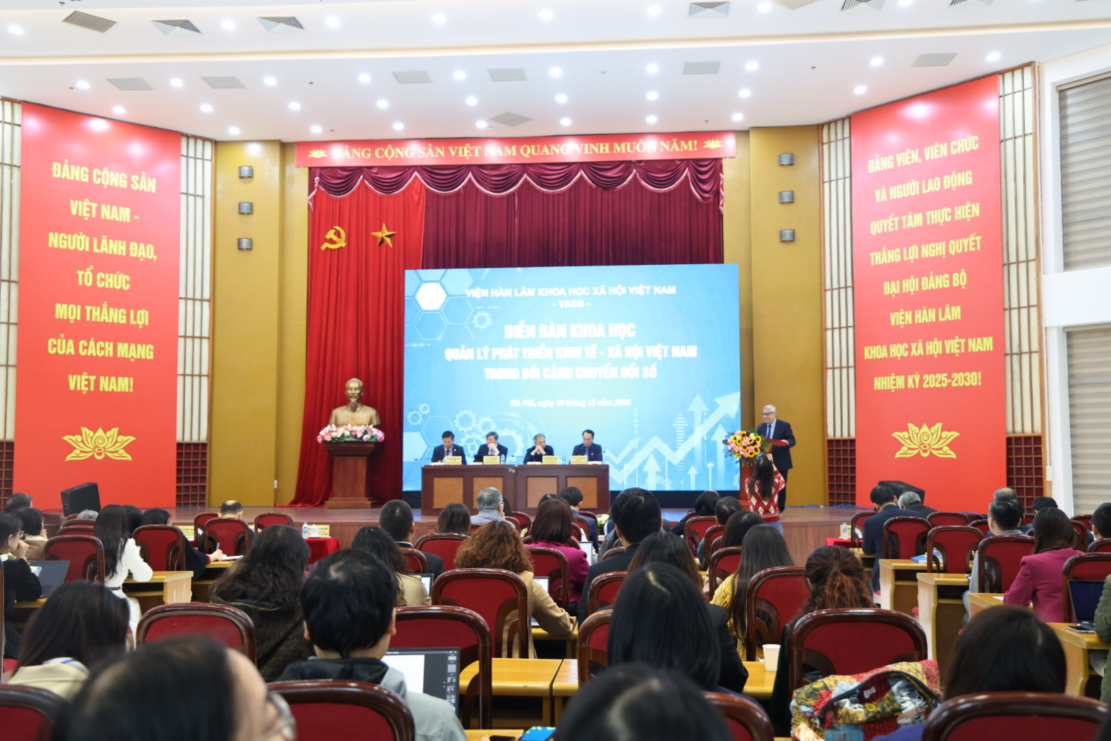 Tận dụng cơ hội từ lực lượng sản xuất số cho tăng trưởng mới- Ảnh 1.