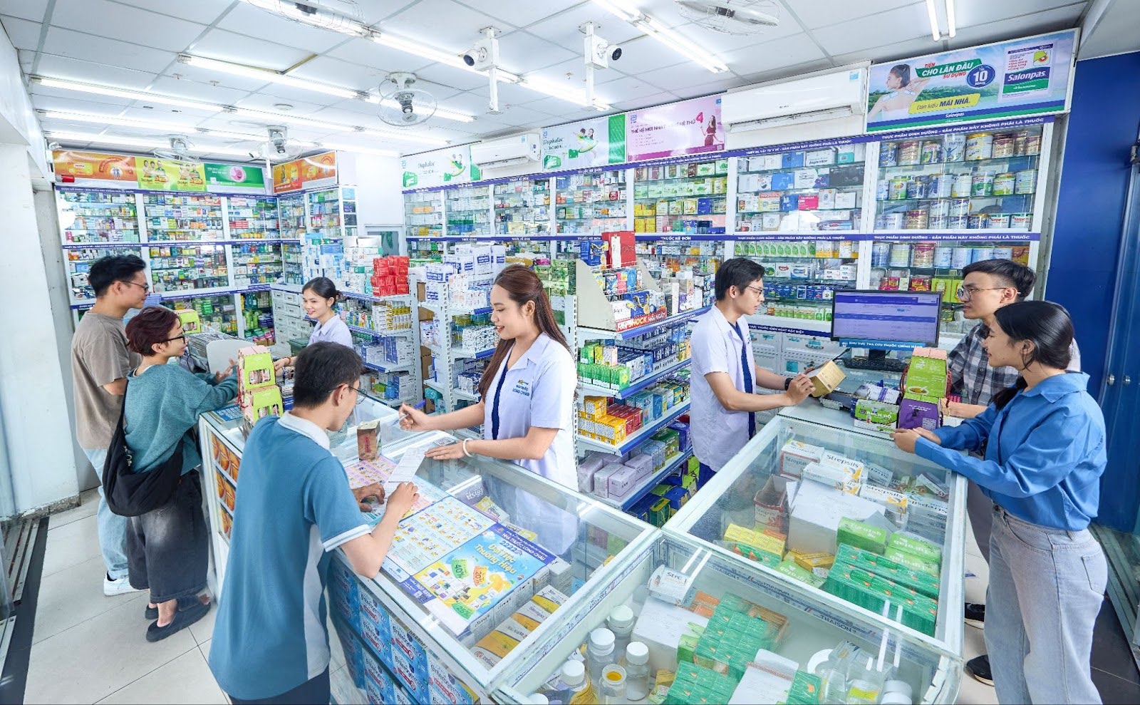 Đẩy mạnh phát triển y tế tư nhân, phát triển các sản phẩm, dịch vụ y tế số- Ảnh 2.