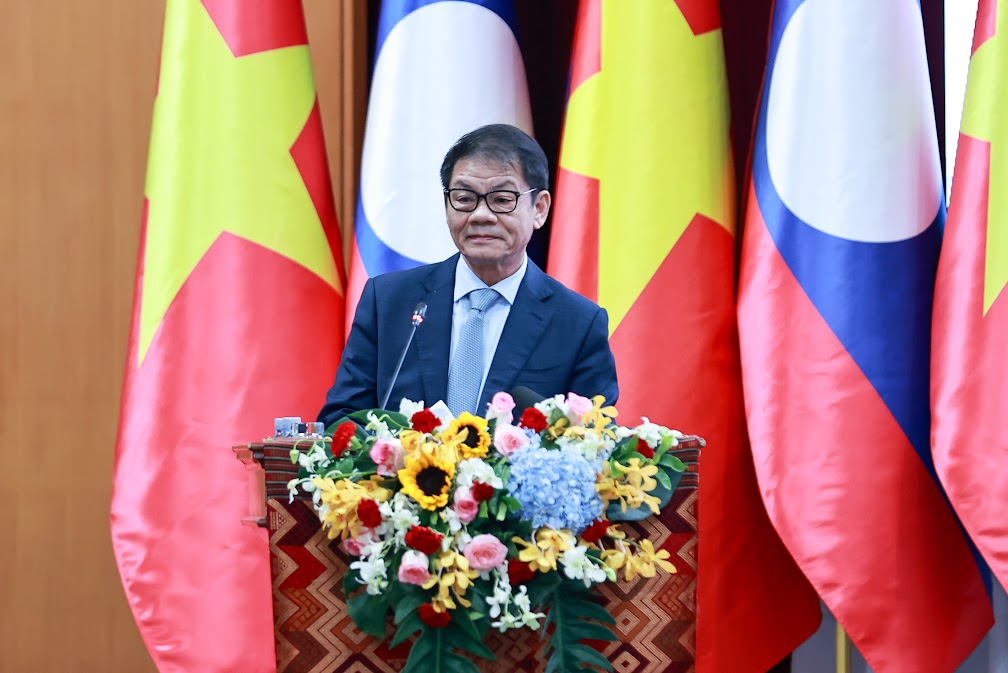 Thủ tướng: Phải chắt chiu và khai thác hiệu quả từng sáng kiến của doanh nghiệp Việt Nam - Lào- Ảnh 3.