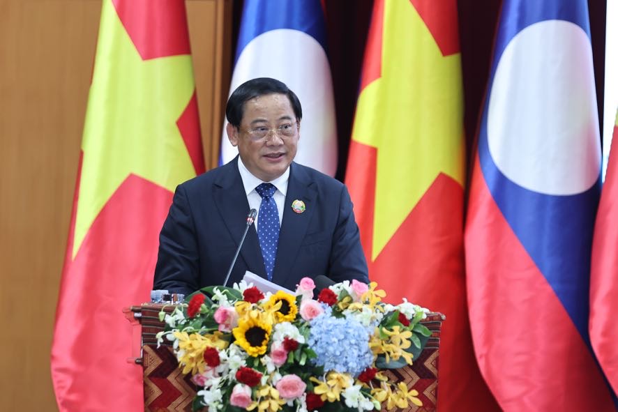 Thủ tướng: Phải chắt chiu và khai thác hiệu quả từng sáng kiến của doanh nghiệp Việt Nam - Lào- Ảnh 7.