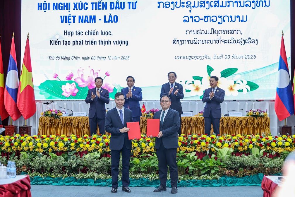 Thủ tướng: Phải chắt chiu và khai thác hiệu quả từng sáng kiến của doanh nghiệp Việt Nam - Lào- Ảnh 10.