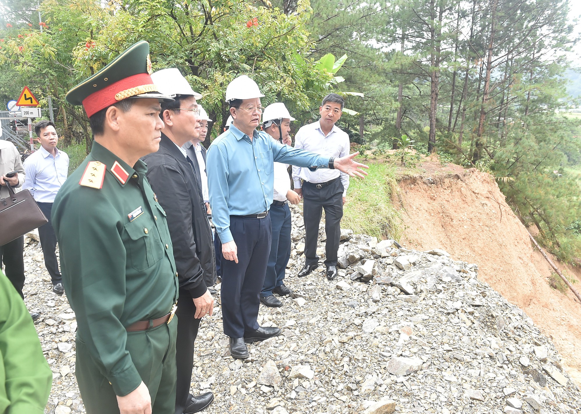 Lâm Đồng tập trung khắc phục thiệt hại, sớm ổn định đời sống người dân- Ảnh 3.