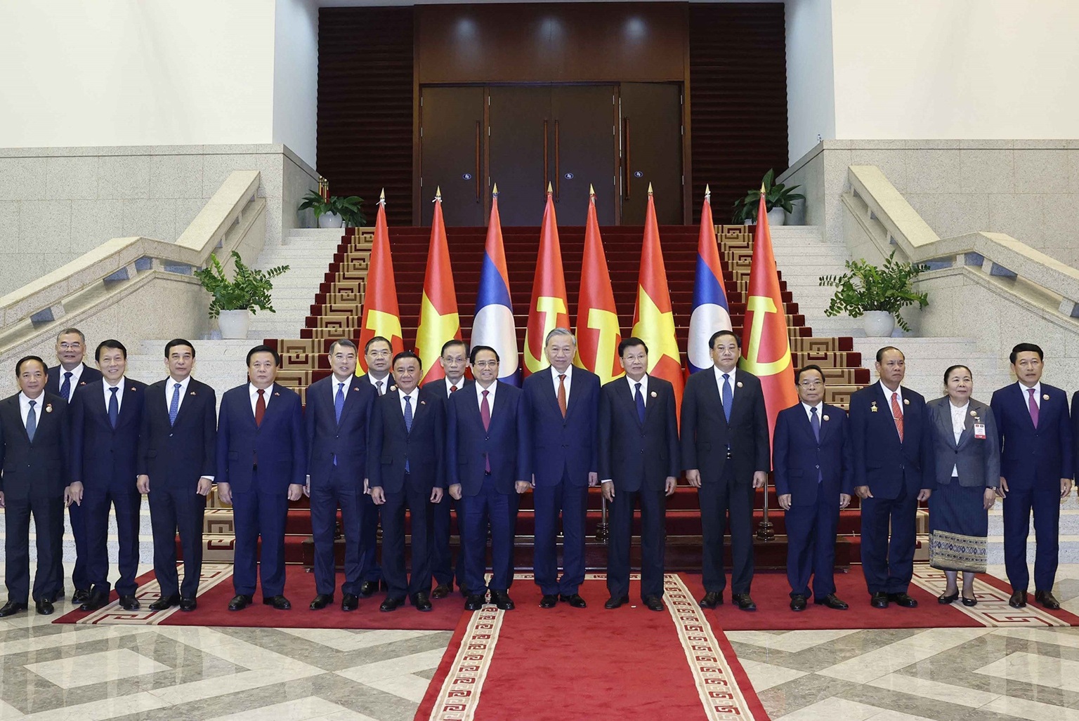 Tăng cường quan hệ hợp tác giữa Đảng Cộng sản Việt Nam và Đảng Nhân dân Cách mạng Lào- Ảnh 3.