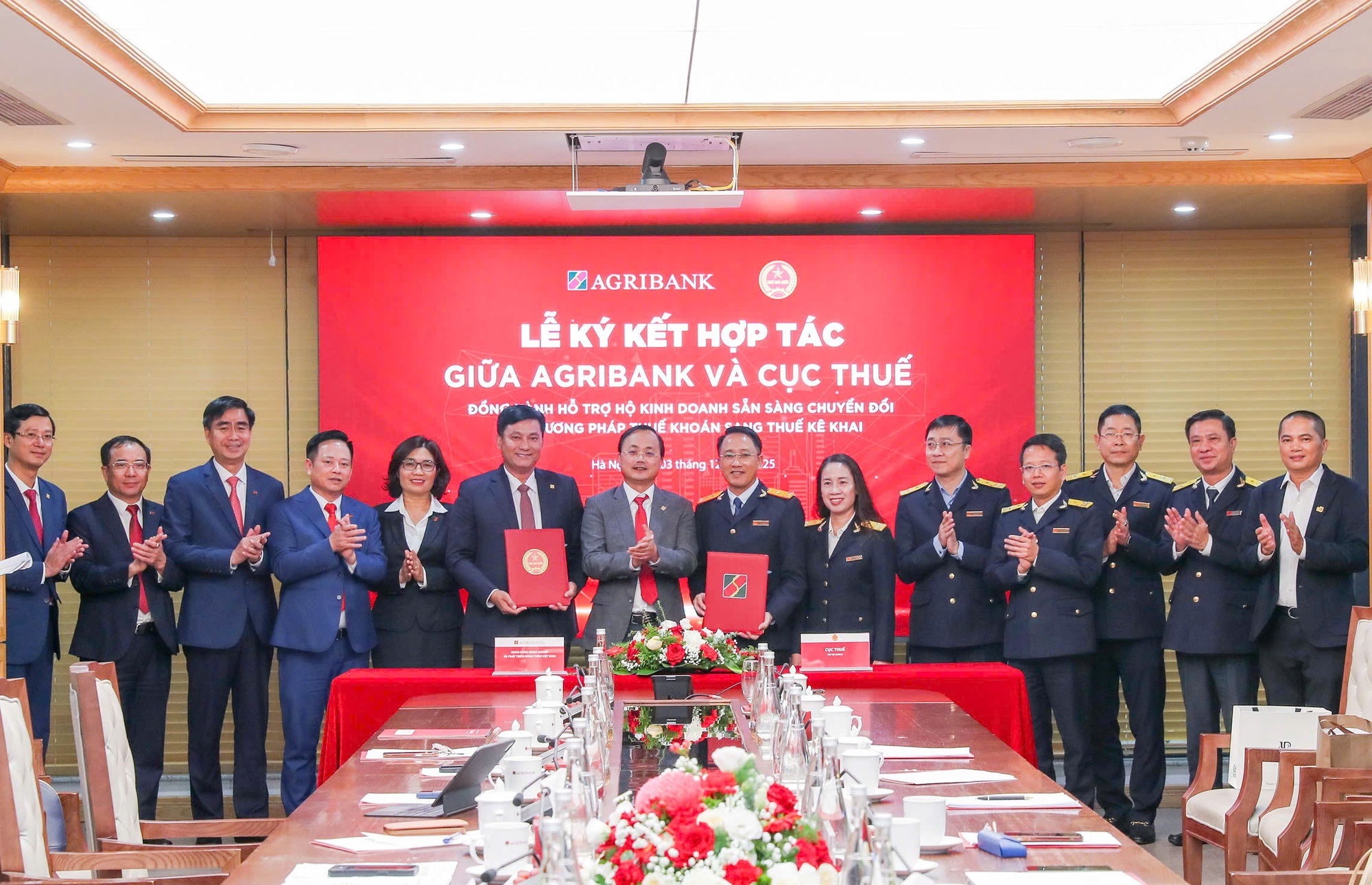 Agribank ‘bắt tay’ ngành Thuế, tăng tốc hỗ trợ hộ kinh doanh chuyển đổi- Ảnh 1.