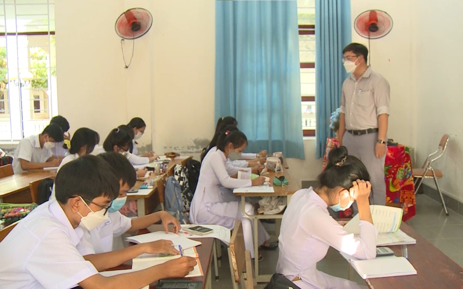 Hướng dẫn xếp lương và hưởng phụ cấp thâm niên nhà giáo