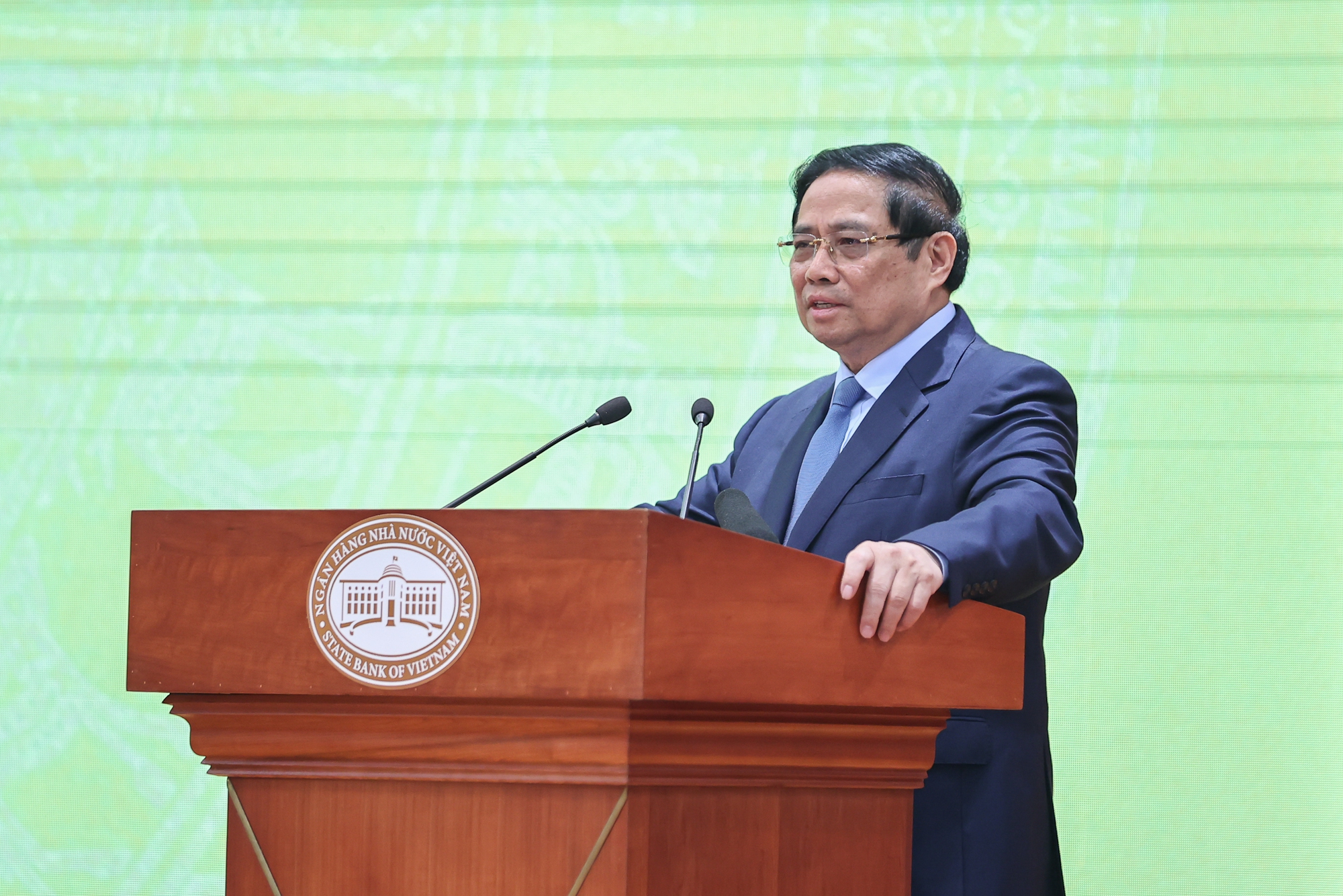 Thủ tướng: Mọi hoạt động của ngân hàng phải đổi mới, phải đột phá nhưng nhất quán mục tiêu- Ảnh 3. Thủ tướng: Mọi hoạt động của ngân hàng phải đổi mới, phải đột phá nhưng nhất quán mục tiêu- Ảnh 3.