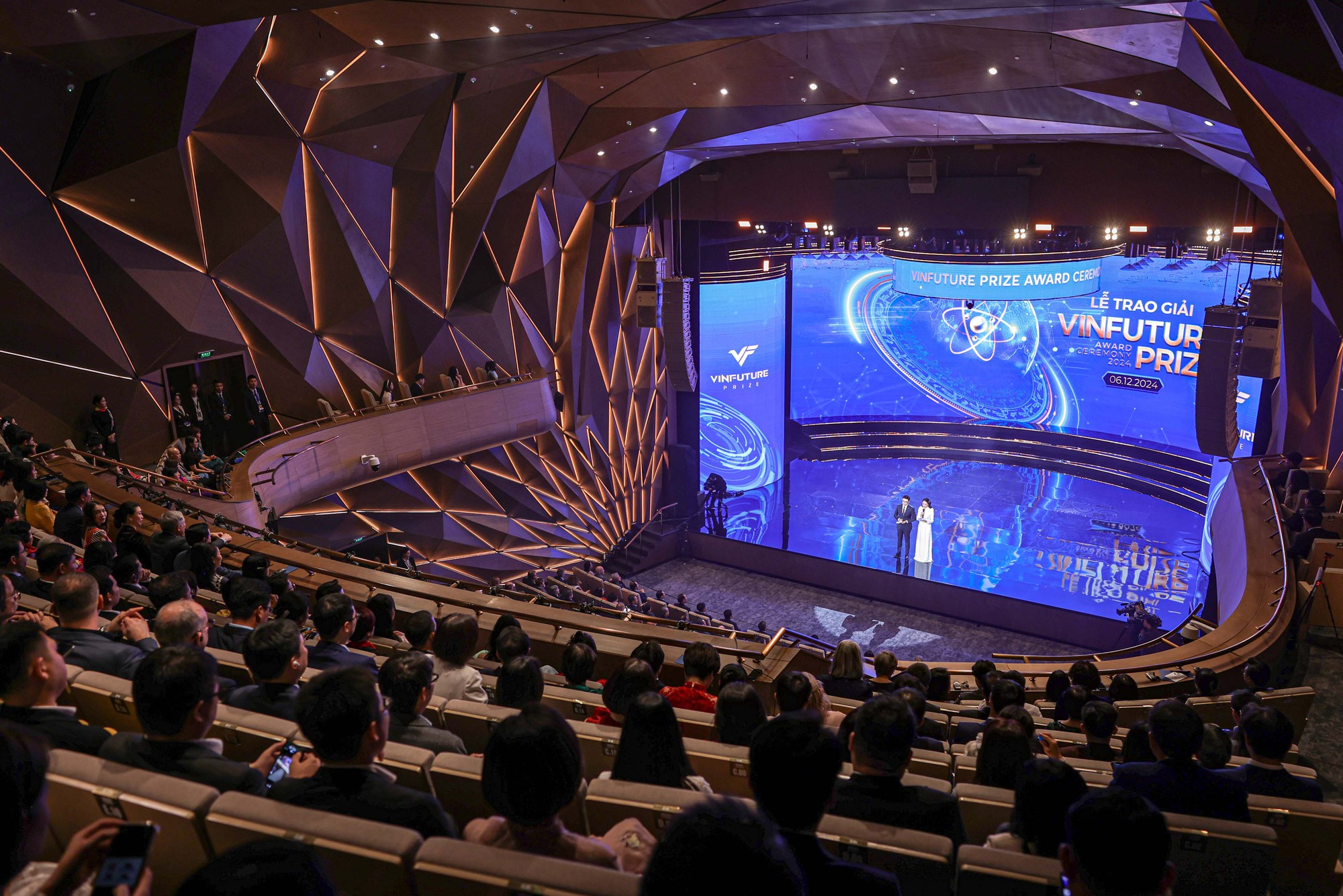 Tối nay, trao giải VinFuture 2025: Vinh danh những công trình khoa học làm thay đổi thế giới- Ảnh 1.