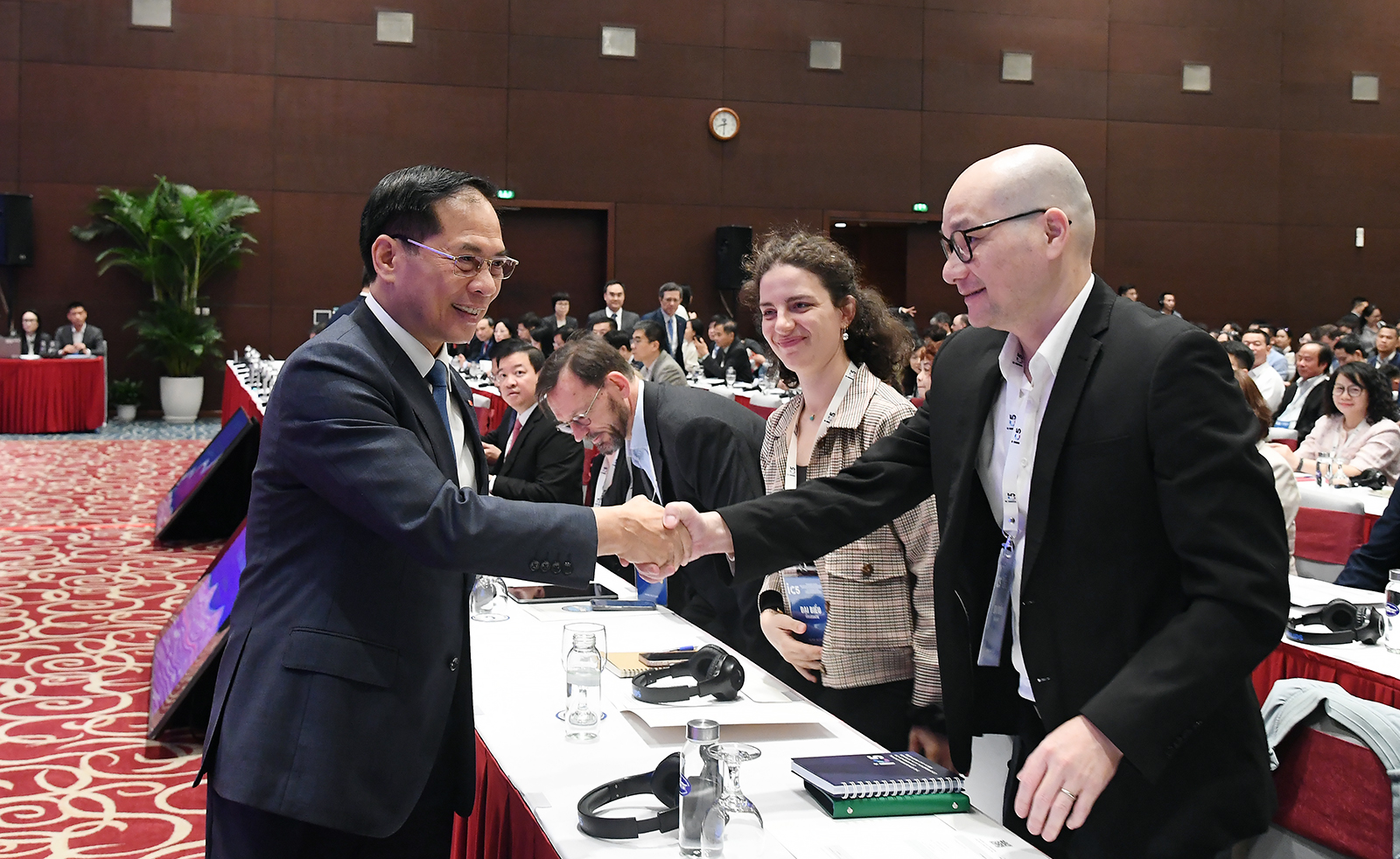 Việt Nam coi trọng hợp tác với các tổ chức phi chính phủ nước ngoài- Ảnh 1.