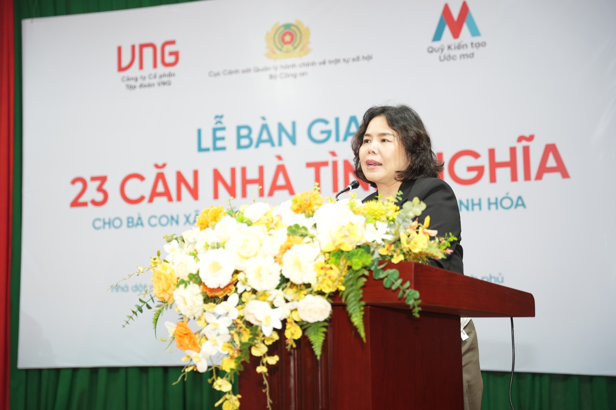 Trao tặng nhà cho các hộ dân bị mưa lũ ảnh hưởng tại Thanh Hóa- Ảnh 3. Trao tặng nhà cho các hộ dân bị mưa lũ ảnh hưởng tại Thanh Hóa- Ảnh 3.