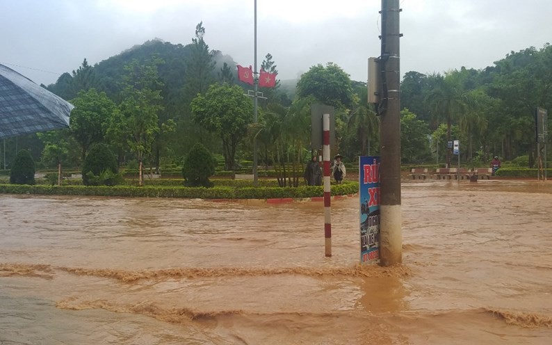 Lâm Đồng: Mưa lớn diện rộng gây ngập hơn 6.000 ngôi nhà