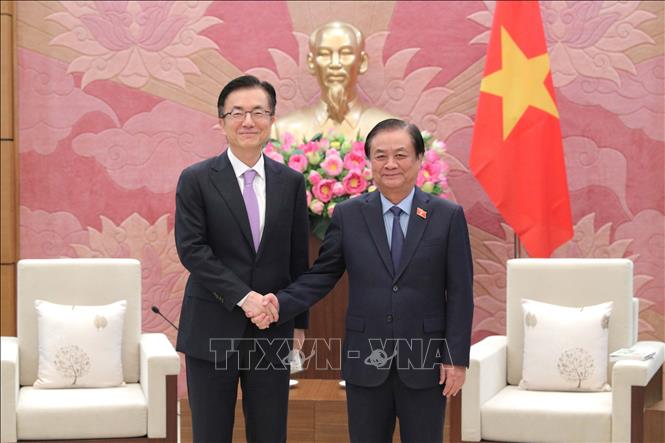 Samsung sẵn sàng hỗ trợ doanh nghiệp Việt Nam tham gia sâu hơn vào chuỗi cung ứng toàn cầu- Ảnh 1.