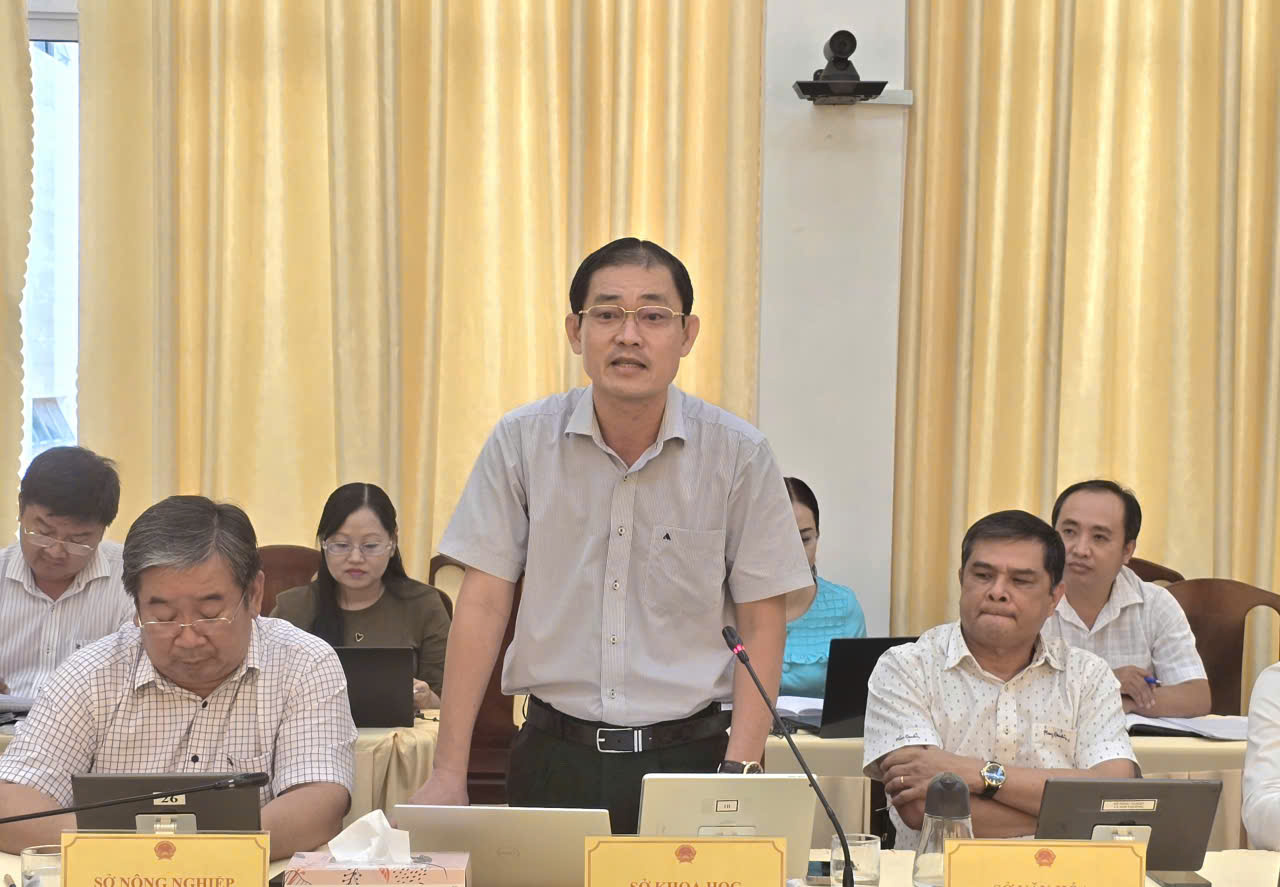 Cần Thơ đánh giá tăng trưởng 2025 và đặt mục tiêu GRDP 10–10,5% năm 2026- Ảnh 2. Cần Thơ đánh giá tăng trưởng 2025 và đặt mục tiêu GRDP 10–10,5% năm 2026- Ảnh 2.