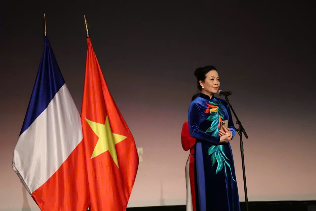 Khai mạc Tuần lễ 'Điện ảnh Việt Nam - Hành trình Ánh sáng'- Ảnh 2.