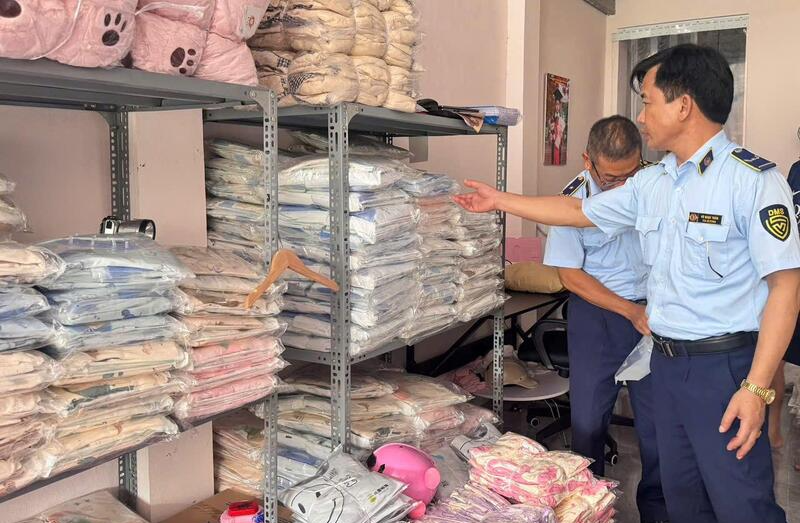 Ninh Bình: Bán hàng giả 'online' không né được quản lý thị trường- Ảnh 1.