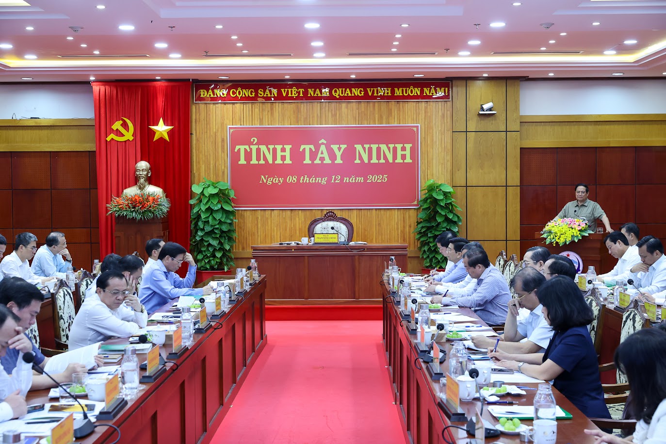 Thủ tướng: Phát huy lợi thế hiếm có, đưa Tây Ninh phát triển tăng tốc, bứt phá, bền vững- Ảnh 7. Thủ tướng: Phát huy lợi thế hiếm có, đưa Tây Ninh phát triển tăng tốc, bứt phá, bền vững- Ảnh 7.