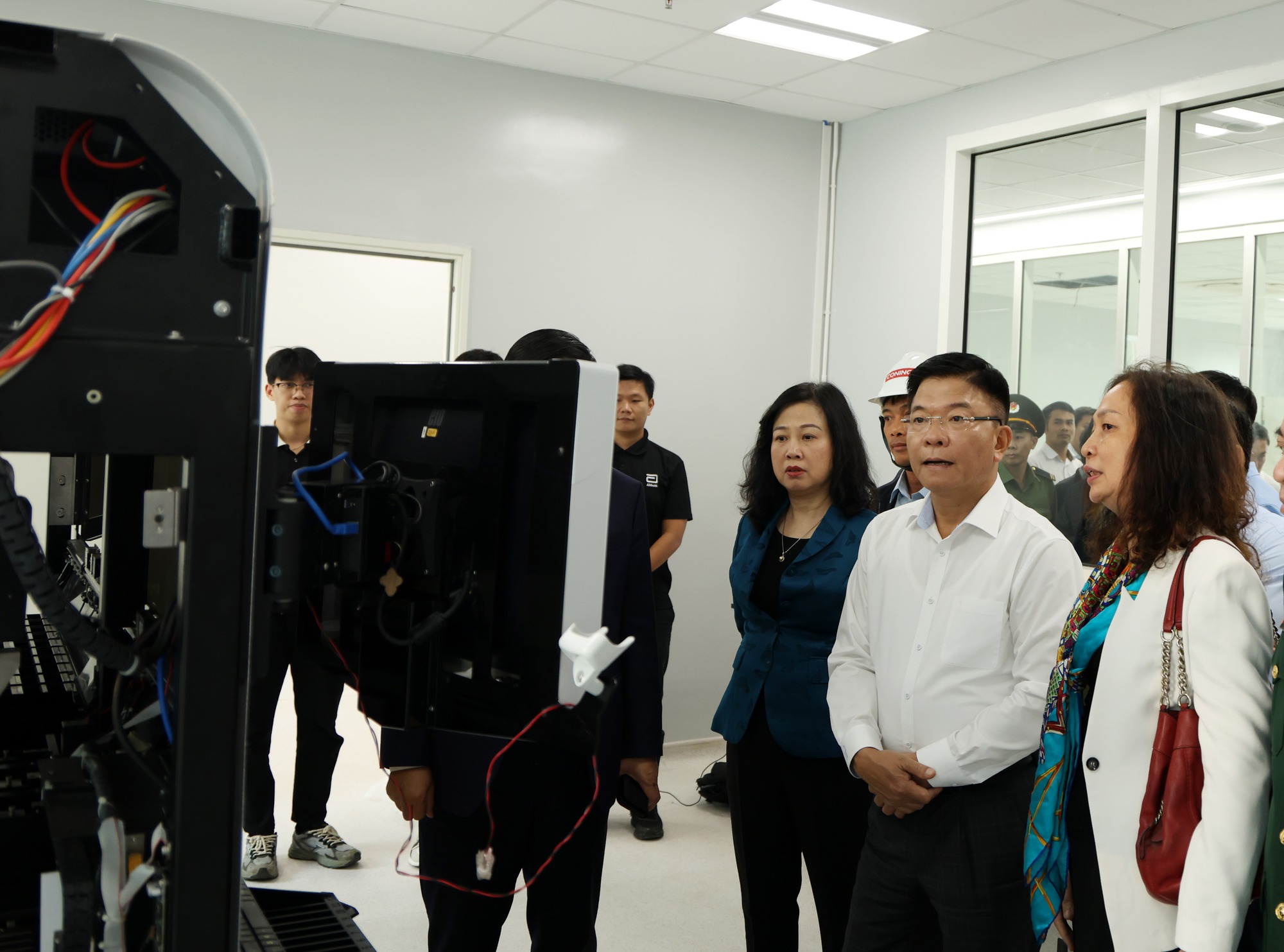 Phó Thủ tướng Lê Thành Long kiểm tra dự án Bệnh viện Bạch Mai và Việt Đức cơ sở 2- Ảnh 5. Phó Thủ tướng Lê Thành Long kiểm tra dự án Bệnh viện Bạch Mai và Việt Đức cơ sở 2- Ảnh 5.