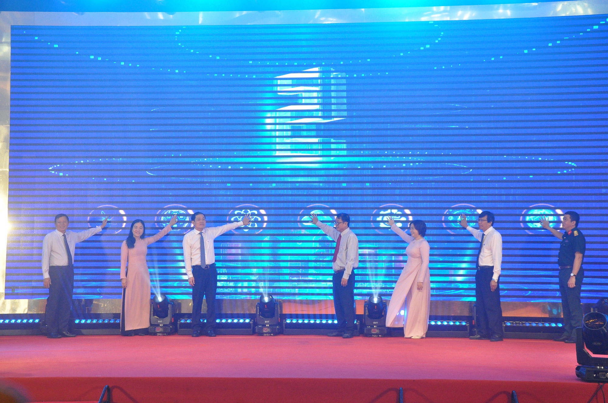 Cần Thơ phát động Tuần lễ Khoa học, Công nghệ, Đổi mới sáng tạo và Chuyển đổi số 2025- Ảnh 1.