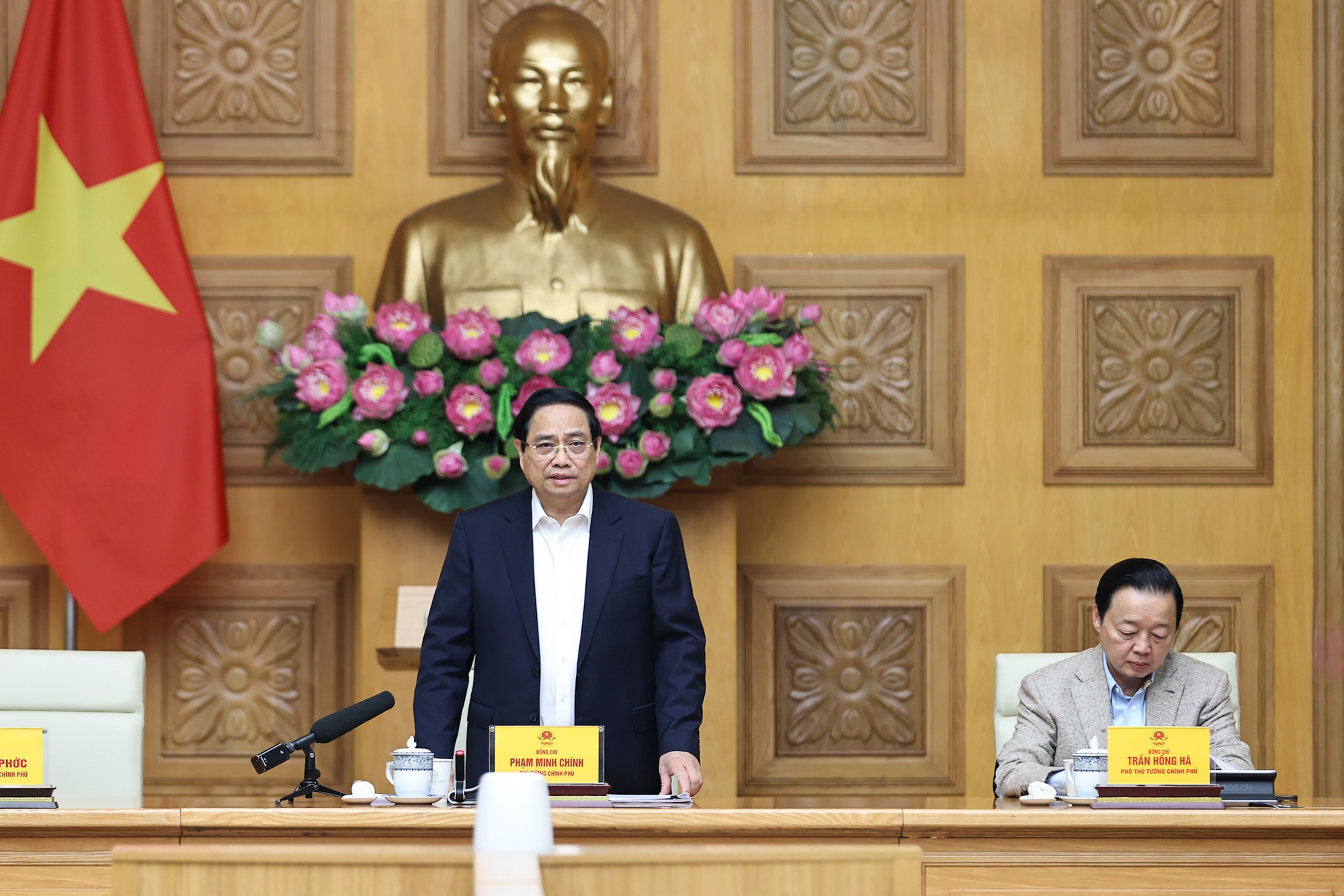 Thủ tướng: Thần tốc hơn nữa triển khai 'Chiến dịch Quang Trung' xây, sửa nhà cho người dân- Ảnh 5.