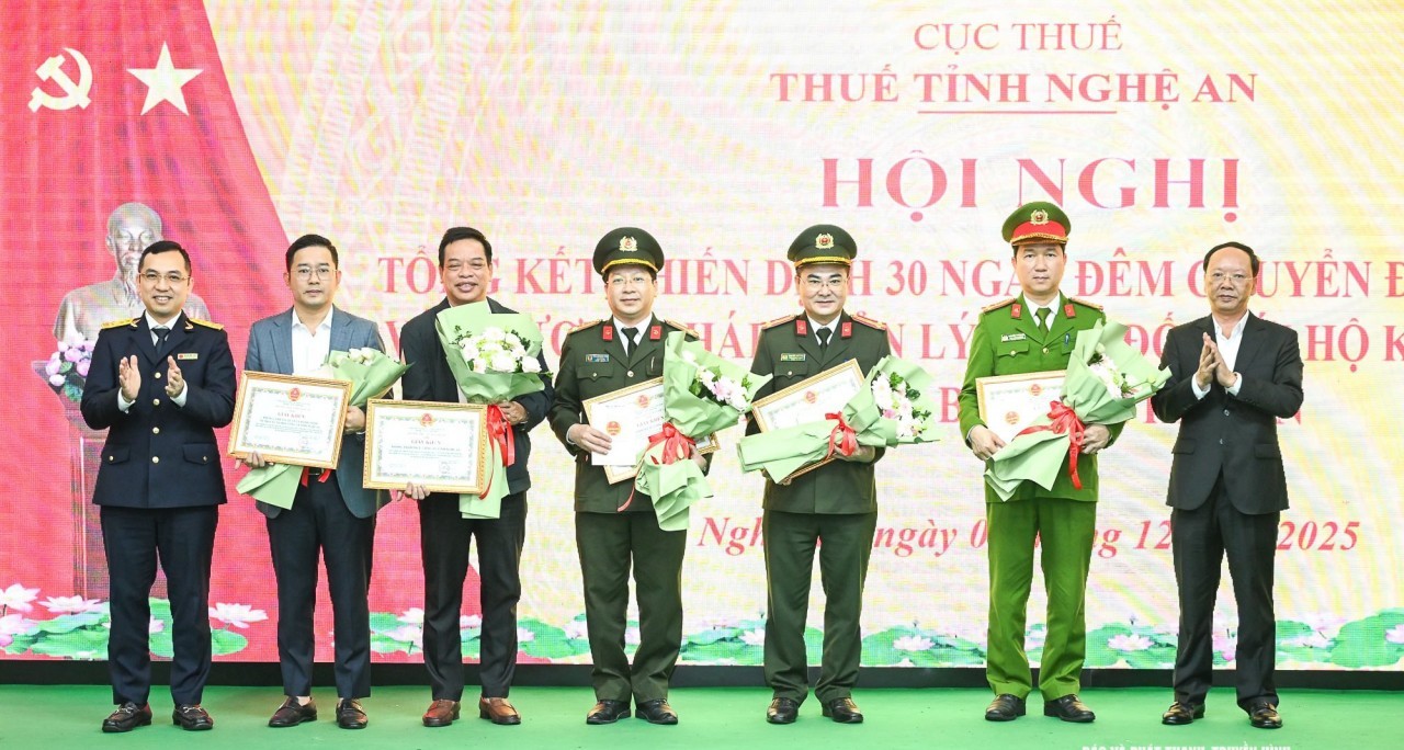 Các địa phương tích cực chuyển sang kê khai thuế, Nghệ An 'về đích' sớm- Ảnh 1.