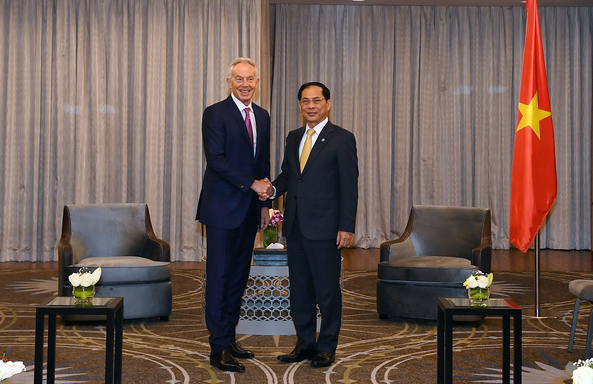 Phó Thủ tướng Bùi Thanh Sơn tiếp cựu Thủ tướng Anh Tony Blair- Ảnh 1.