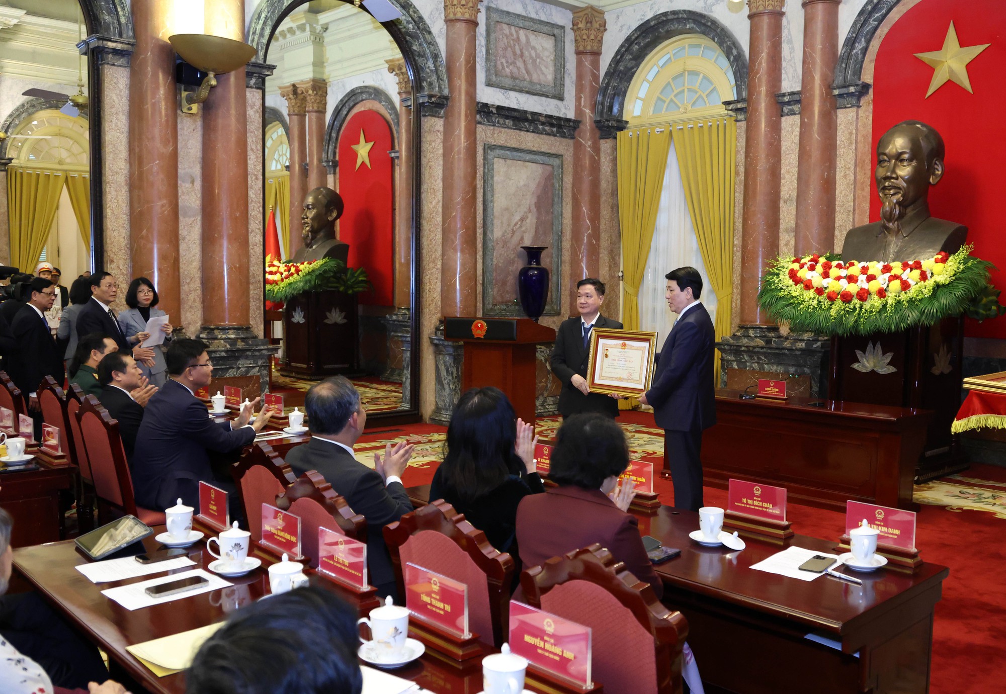 Chủ tịch nước: Ngành y tế Việt Nam đã đạt được nhiều thành tựu to lớn, để lại những dấu ấn sâu sắc- Ảnh 7.