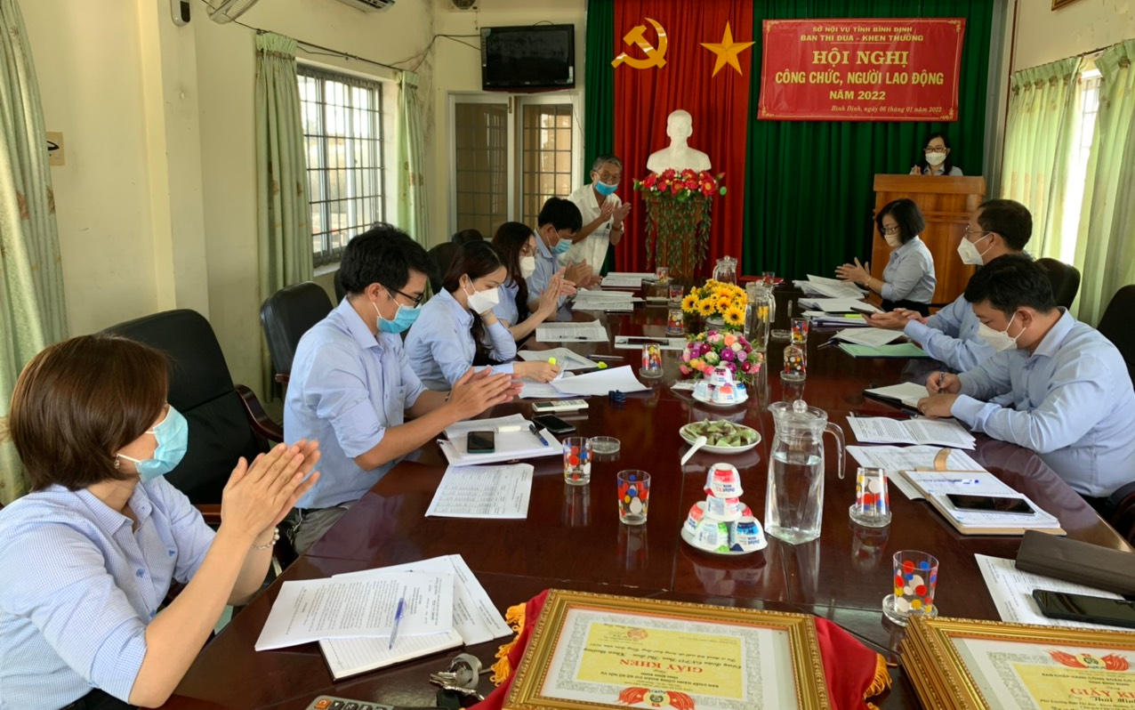 Tiêu chuẩn xét tặng Bằng khen Bộ, ngành