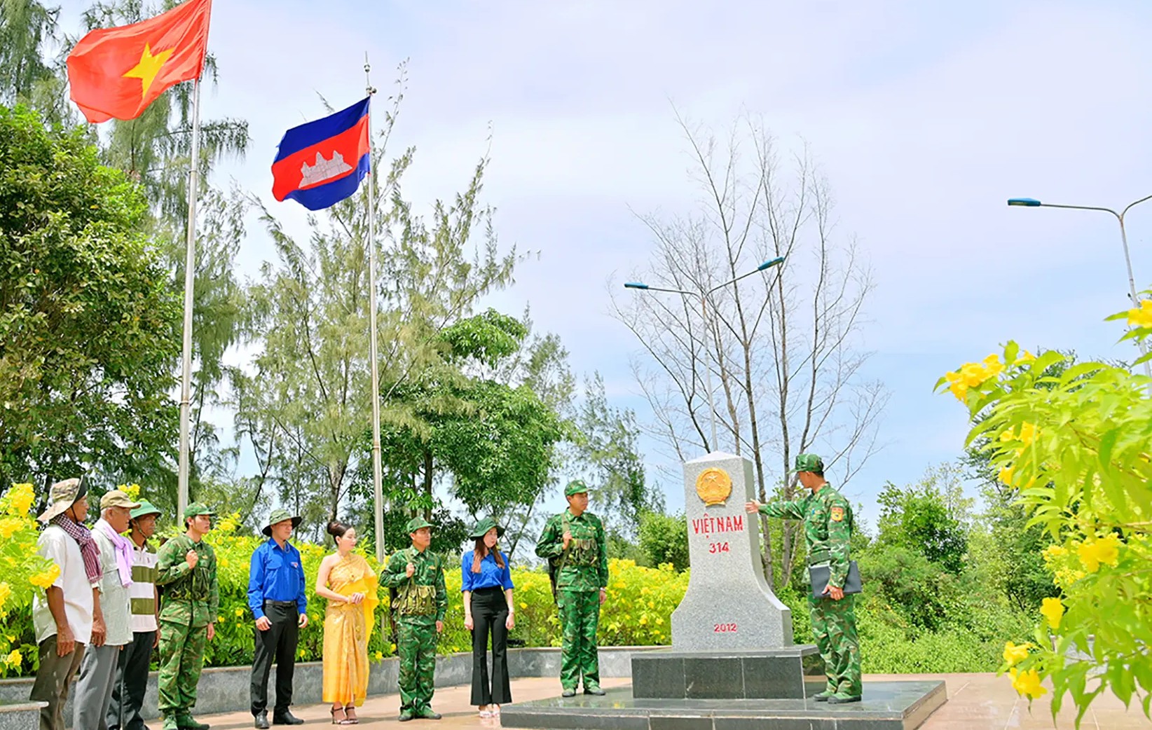 Các tỉnh Tây Nam Bộ thiết thực tổ chức Ngày hội Biên phòng toàn dân- Ảnh 1. Các tỉnh Tây Nam Bộ thiết thực tổ chức Ngày hội Biên phòng toàn dân- Ảnh 1.
