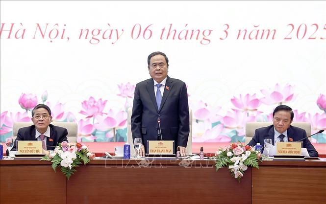 Nữ đại biểu tiếp tục phát huy trí tuệ, trách nhiệm, đóng góp tích cực vào hoạt động của Quốc hội- Ảnh 2.