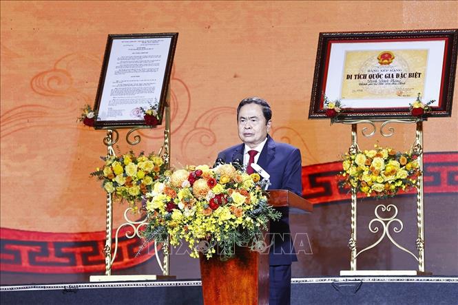 Chủ tịch Quốc hội dự Lễ kỷ niệm 1015 năm Đức Vua Lý Thái Tổ đăng quang- Ảnh 2. Chủ tịch Quốc hội dự Lễ kỷ niệm 1015 năm Đức Vua Lý Thái Tổ đăng quang- Ảnh 2.