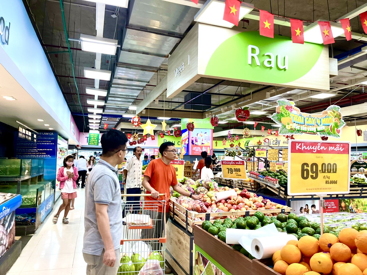Bài cuối: Bước vào kỷ nguyên vươn mình: Không thể thiếu một chính quyền kiến tạo, đồng hành cùng DN- Ảnh 3. Bài cuối: Bước vào kỷ nguyên vươn mình: Không thể thiếu một chính quyền kiến tạo, đồng hành cùng DN- Ảnh 3.