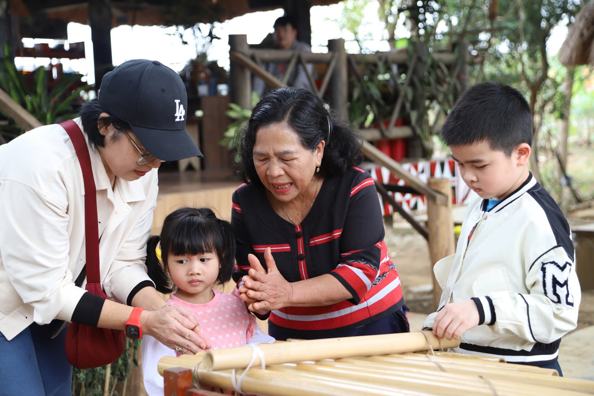 Để ngọn lửa văn hóa mãi bừng sáng trong lòng Thủ đô- Ảnh 4.