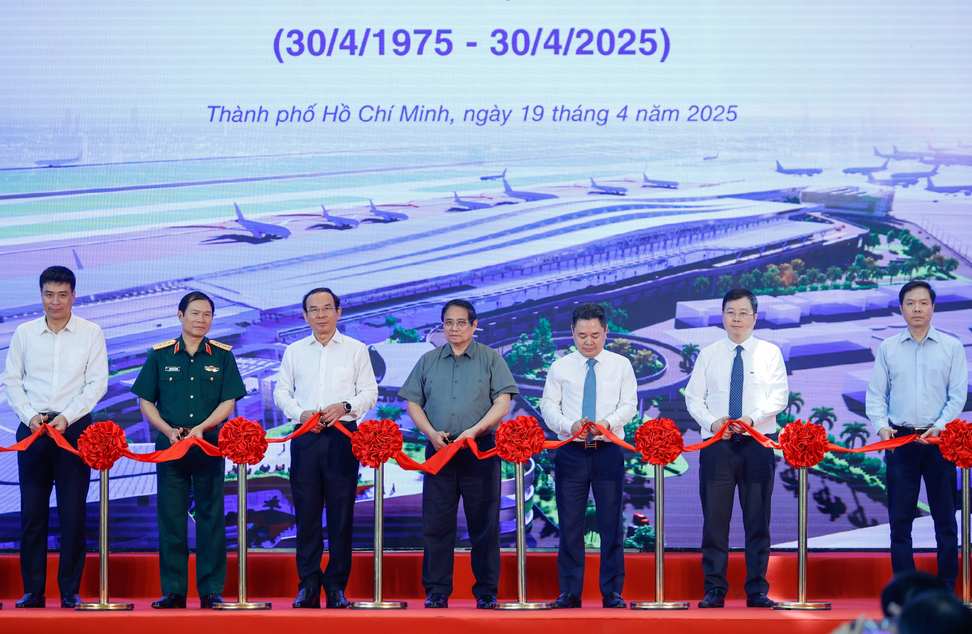 Đồng loạt khởi công, khánh thành 80 công trình, dự án lớn trên cả nước với số vốn 445.000 tỷ đồng- Ảnh 3. Đồng loạt khởi công, khánh thành 80 công trình, dự án lớn trên cả nước với số vốn 445.000 tỷ đồng- Ảnh 3.