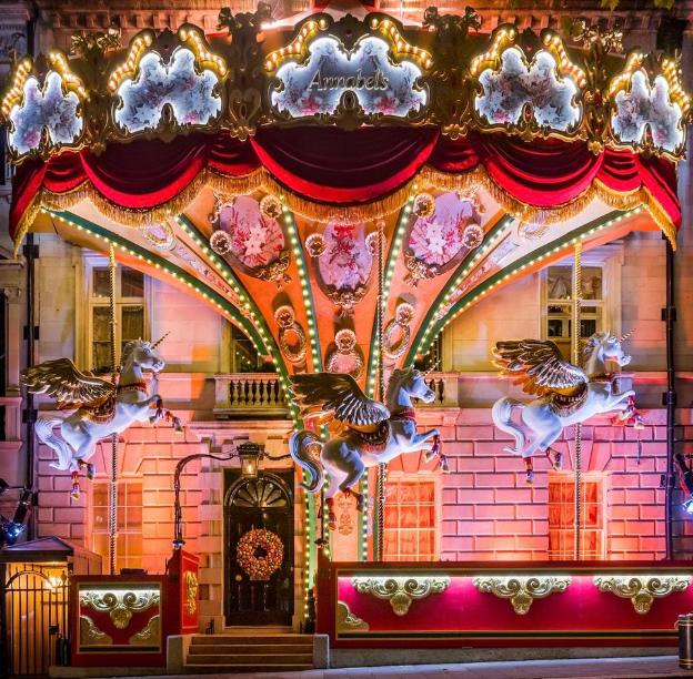 photo-1745632221058 photo-1745632221058