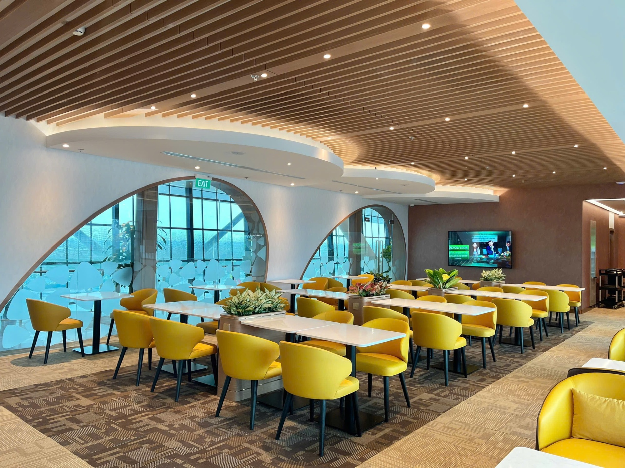 Khai trương Phòng chờ Vietcombank Priority tại Sân bay quốc tế Tân Sơn Nhất- Ảnh 2. Khai trương Phòng chờ Vietcombank Priority tại Sân bay quốc tế Tân Sơn Nhất- Ảnh 2.