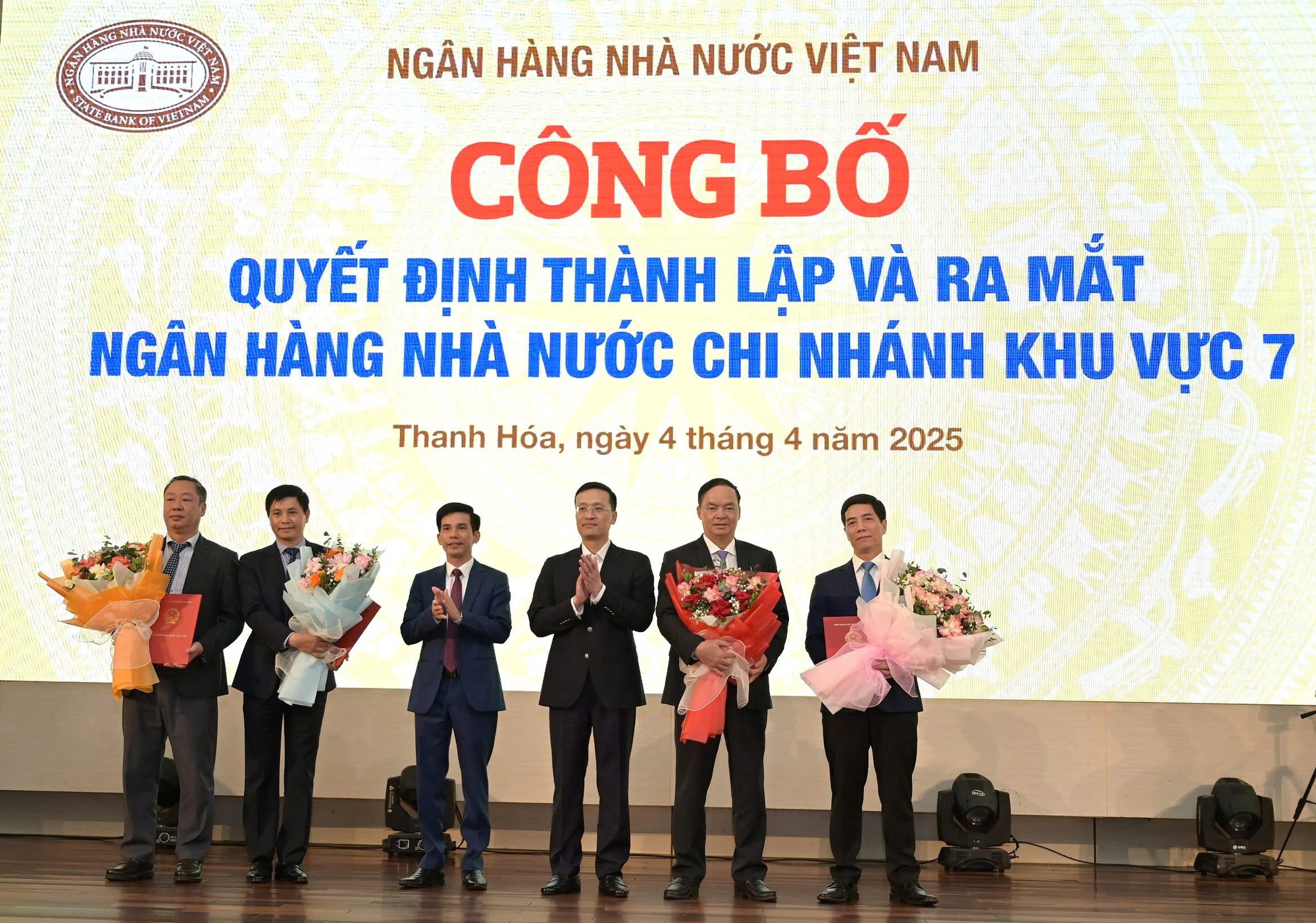 Tín dụng ngân hàng - đòn bẩy thúc đẩy tăng trưởng bền vững- Ảnh 4. Tín dụng ngân hàng - đòn bẩy thúc đẩy tăng trưởng bền vững- Ảnh 4.