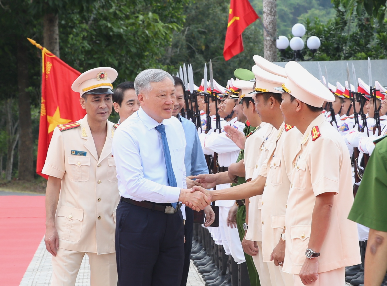 Phó Thủ tướng Thường trực Nguyễn Hòa Bình dự Lễ công bố quyết định đặc xá tại Trại giam A2- Ảnh 1. Phó Thủ tướng Thường trực Nguyễn Hòa Bình dự Lễ công bố quyết định đặc xá tại Trại giam A2- Ảnh 1.