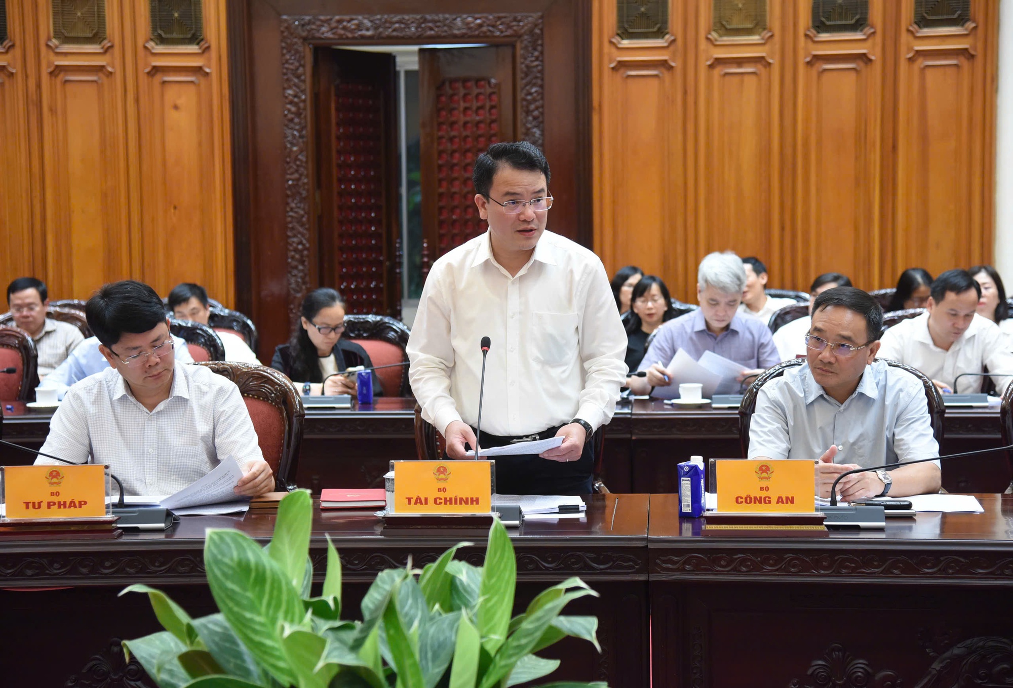 Thủ tướng: Trình Nghị quyết của Quốc hội về Trung tâm tài chính quốc tế ngay tại kỳ họp này- Ảnh 4. Thủ tướng: Trình Nghị quyết của Quốc hội về Trung tâm tài chính quốc tế ngay tại kỳ họp này- Ảnh 4.