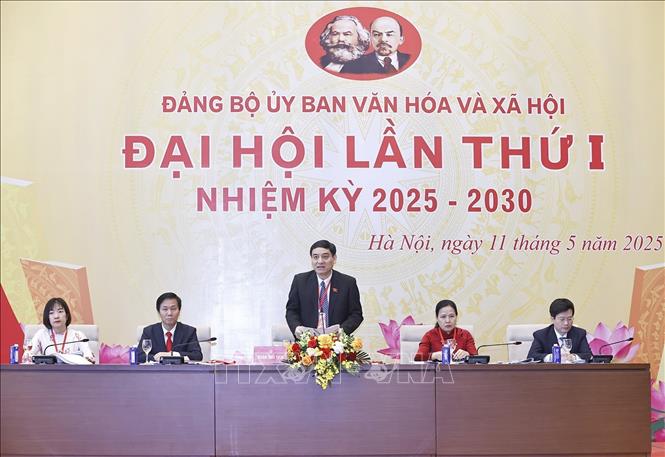 Chủ tịch Quốc hội Trần Thanh Mẫn dự Đại hội Đảng bộ cấp cơ sở đầu tiên của Đảng bộ Quốc hội- Ảnh 2. Chủ tịch Quốc hội Trần Thanh Mẫn dự Đại hội Đảng bộ cấp cơ sở đầu tiên của Đảng bộ Quốc hội- Ảnh 2.