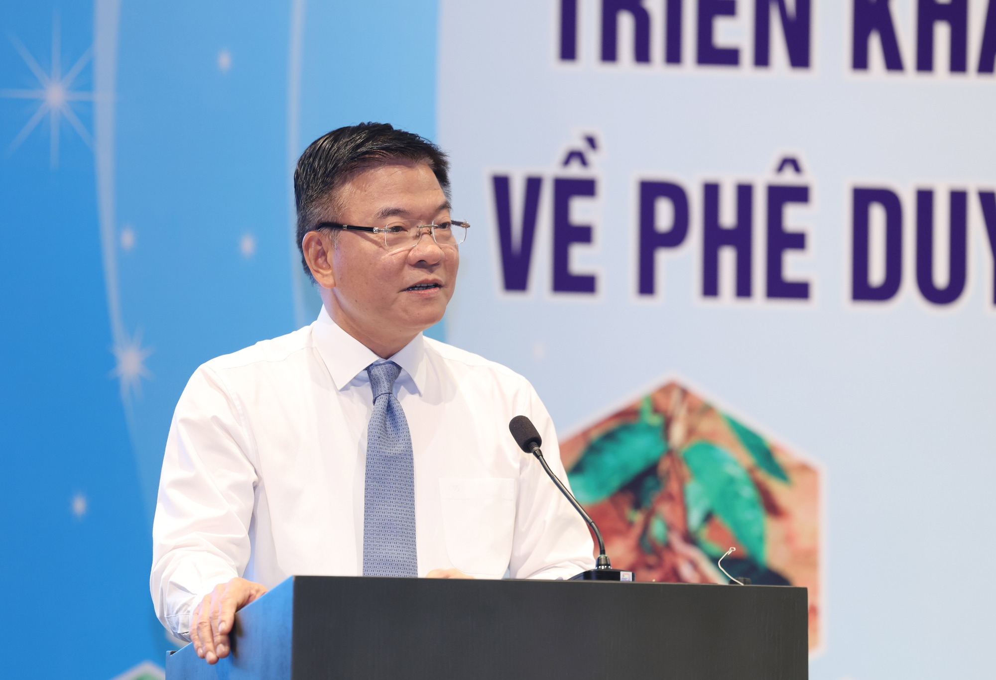 Phát triển 'thủ phủ sâm Ngọc Linh' thành trung tâm công nghiệp dược liệu- Ảnh 2. Phát triển 'thủ phủ sâm Ngọc Linh' thành trung tâm công nghiệp dược liệu- Ảnh 2.