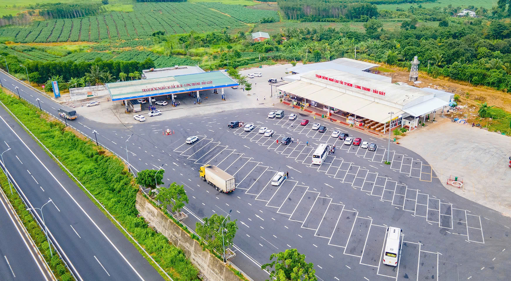 Xử nghiêm doanh nghiệp chậm đầu tư trạm dừng nghỉ trên cao tốc
- Ảnh 1. Xử nghiêm doanh nghiệp chậm đầu tư trạm dừng nghỉ trên cao tốc
- Ảnh 1.